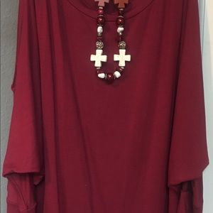 Cooper & Ella long top with slits; cold shoulders; dolman sleeves; size medium